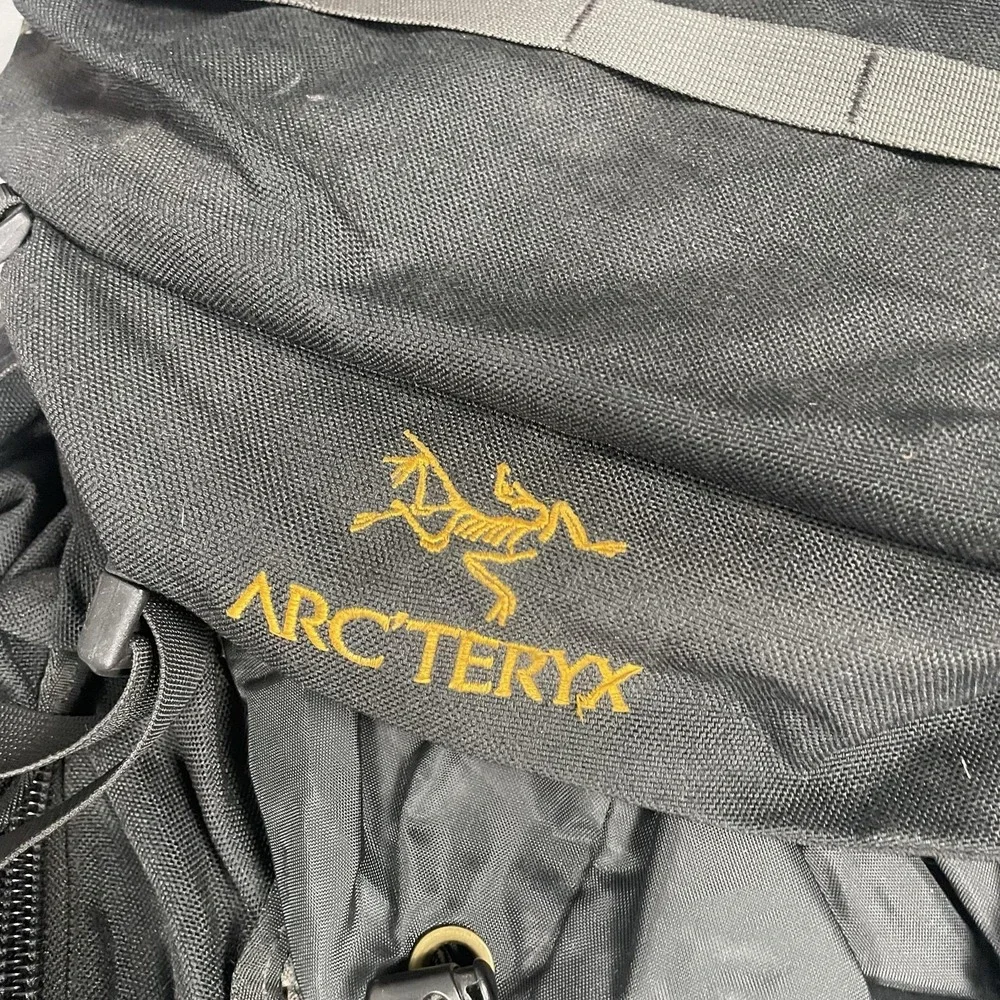 Arc'teryx Bora 80 Backpacking Pack Mens One Size Black Blue Hiking Bag Nylon